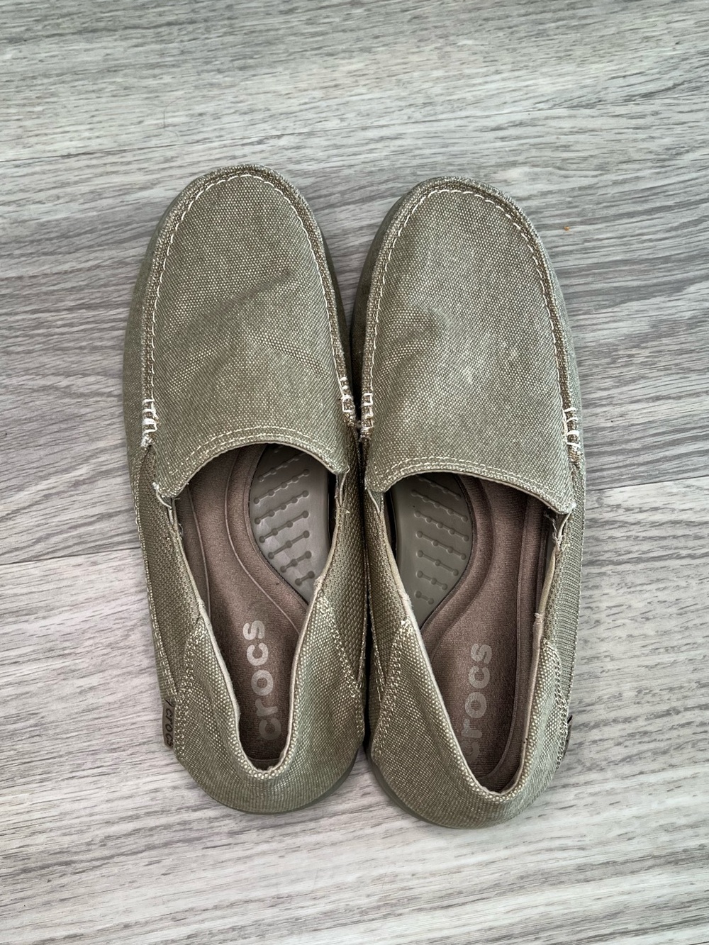 Crocs Santa Cruz 2 Luxe Loafers Mens 8 Canvas Slip On Casual Shoes Taupe Khaki